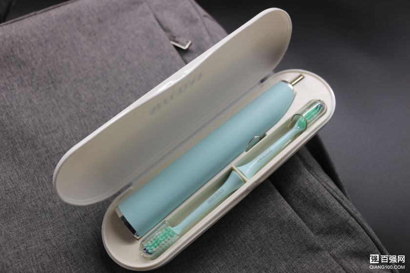 自信笑容,从清洁口腔开启,SEEUDAY电动牙刷声波电动牙刷 自信笑容,从清洁口腔开启,SEEUDAY电动牙刷声波电动牙刷