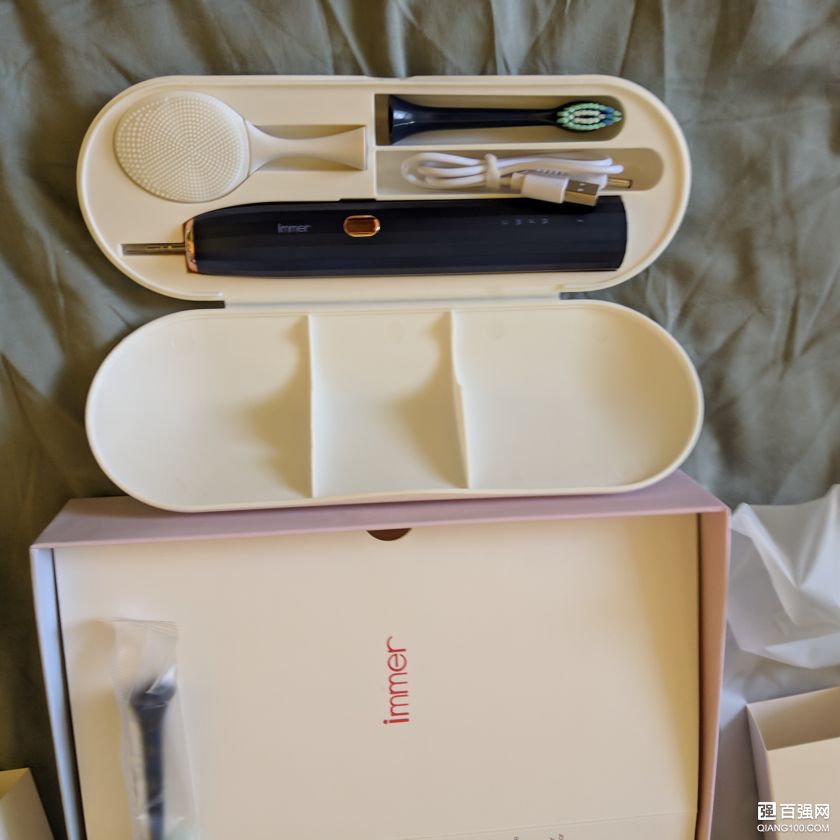 不专业但很用心的人生第一次开箱评测:可做洁面仪的电动牙刷 不专业但很用心的人生第一次开箱评测:可做洁面仪的电动牙刷