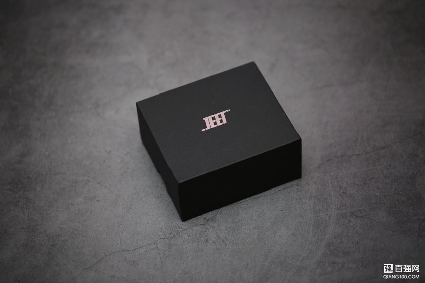 JEET AIR蓝牙耳机:运动加成真无线长续航体验 JEET AIR蓝牙耳机:运动加成真无线长续航体验