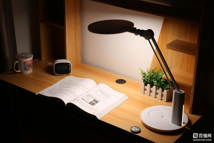 全光谱技术搭配双光源,护眼更健康——孩视宝VL235B护眼台灯体 全光谱技术搭配双光源,护眼更健康——孩视宝VL235B护眼台灯体