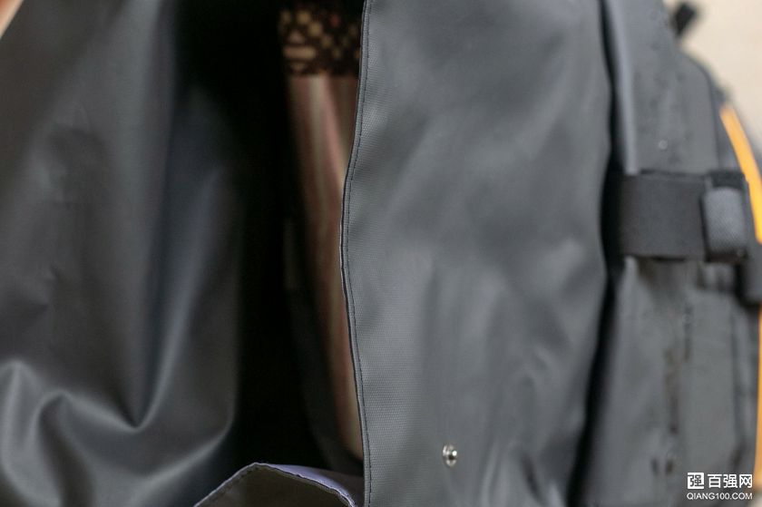 特能“装”随你“变”还防水,旅行摄影背包,AGM黑盾双肩包 特能“装”随你“变”还防水,旅行摄影背包,AGM黑盾双肩包