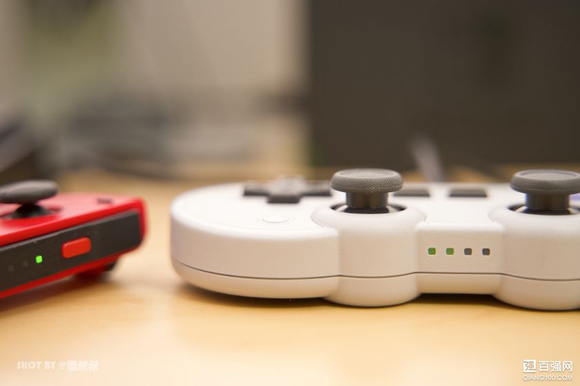 八位堂 SN30Pro USB 手柄,将美好回忆带到现实 八位堂 SN30Pro USB 手柄,将美好回忆带到现实