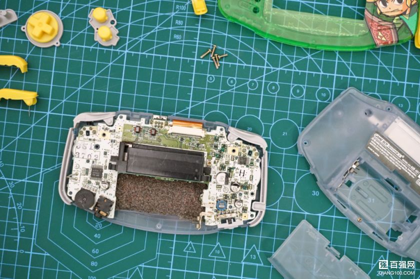 猫宅玩游戏有情怀有颜值,GBA更换缩小帽外壳 猫宅玩游戏有情怀有颜值,GBA更换缩小帽外壳