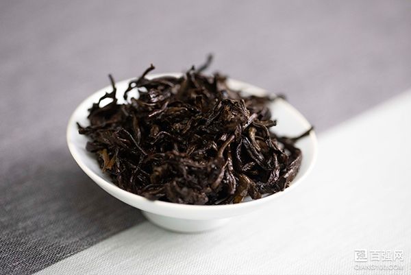 昔归普洱茶：生熟两相宜 “班章”和“冰岛”之外的最佳选择