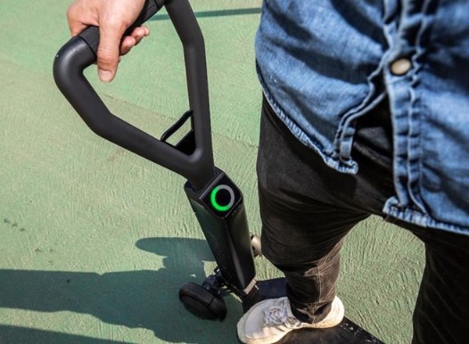 奥迪推出E-Tron电动滑板车了,你们期待吗? 奥迪推出E-Tron电动滑板车了,你们期待吗?