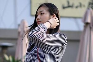 mk难得出一款小巧灵动的包包 mk难得出一款小巧灵动的包包