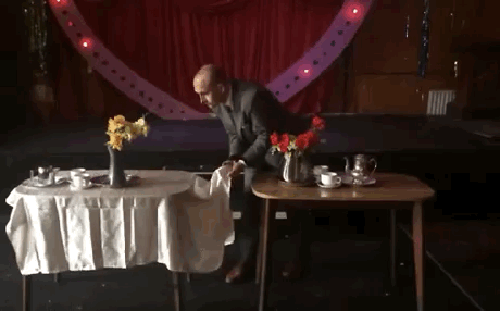 这才是换桌布的最佳姿势-1