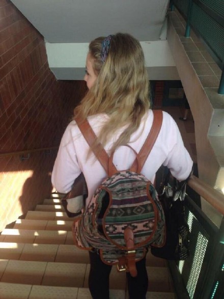 上街偶遇前任现女友的你 上街偶遇前任现女友的你