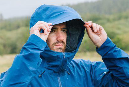 始祖鸟冲锋衣怎么样?始祖鸟冲锋衣价格如何? 始祖鸟冲锋衣怎么样?始祖鸟冲锋衣价格如何?