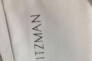 如何辨别斯图尔特·韦茨曼Stuart Weitzman高跟鞋的真假-2