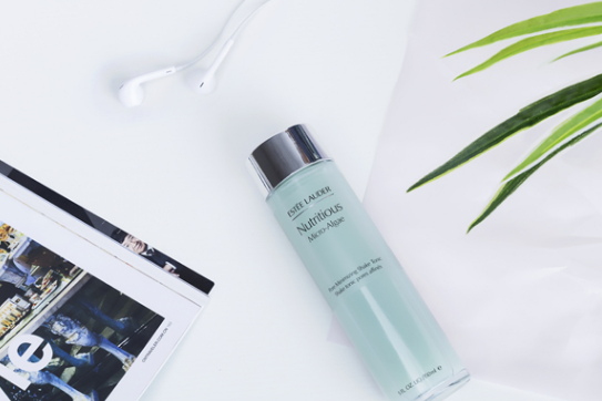 “ Estee Lauder ”等两个国外的化妆品牌子你知道吗？-3