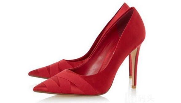 推荐几款千元以内的高跟鞋品牌 推荐几款千元以内的高跟鞋品牌