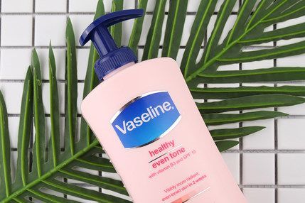 凡士林身体乳哪款最好?凡士林身体乳粉色瓶子的怎么样? 凡士林身体乳哪款最好?凡士林身体乳粉色瓶子的怎么样?