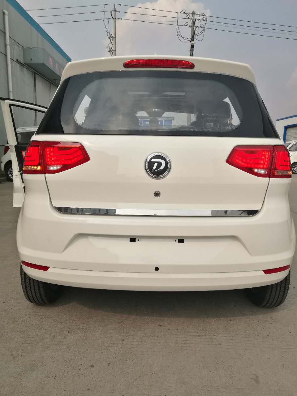 EV帝隆电动车和休闲旅游最配哦! EV帝隆电动车和休闲旅游最配哦!