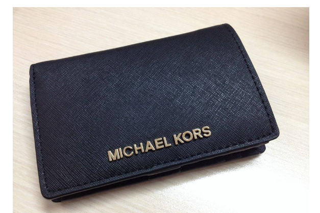 Michael Kors钱包价格？michael kors什么档次？-1