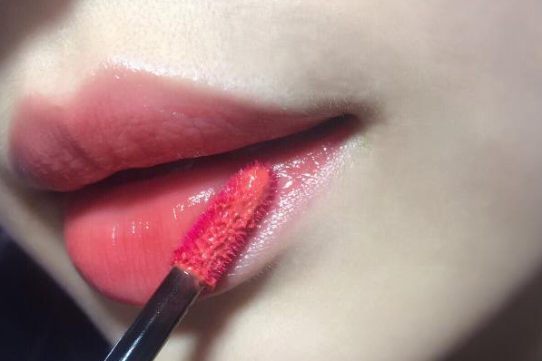 稚优泉口红试色?稚优泉唇釉口红怎么样? 稚优泉口红试色?稚优泉唇釉口红怎么样?