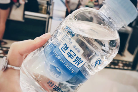 喝苏打水会变胖嘛？ 世罕泉天然苏打水怎么样？