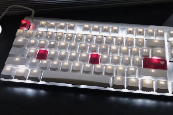 机械键盘如何挑选？Cherry樱桃 MX 8.0游戏机械键盘怎么样？-1