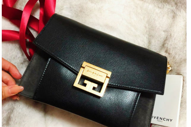 纪梵希包包价格和图片？纪梵希Givenchy GV3时尚包包如何？-1