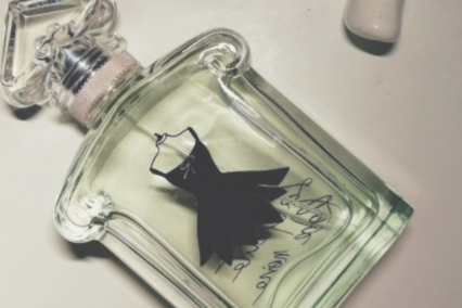 Guerlain娇兰小黑裙淡香水怎么样？香味是怎样的？-1
