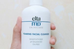 EltaMD泡沫氨基酸洁面乳怎么使用？感受如何？-1