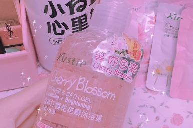 Kustie花瓣沐浴露留香吗？有几种香味？-1
