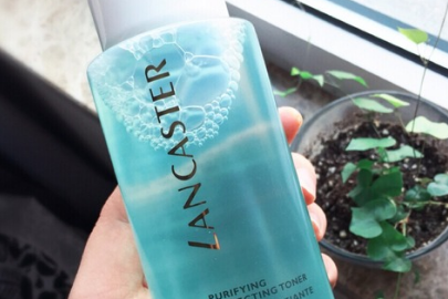 兰嘉丝汀爽肤水好用吗？控油效果好吗？-1