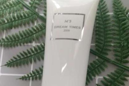 Dreamtimes M3梦幻洁面乳香味清新吗？可以舒缓肌肤吗？-1