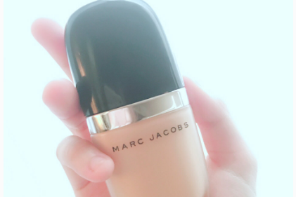 Marc Jacobs粉底液遮瑕力强吗？持久力久吗？-1