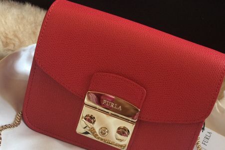 FURLA METROPOLIS链条单肩包性价比高吗？容量合适吗？-1