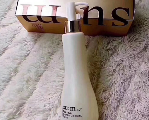 SUM37呼吸洗面奶泡沫细腻吗？敏感肌可以用吗？