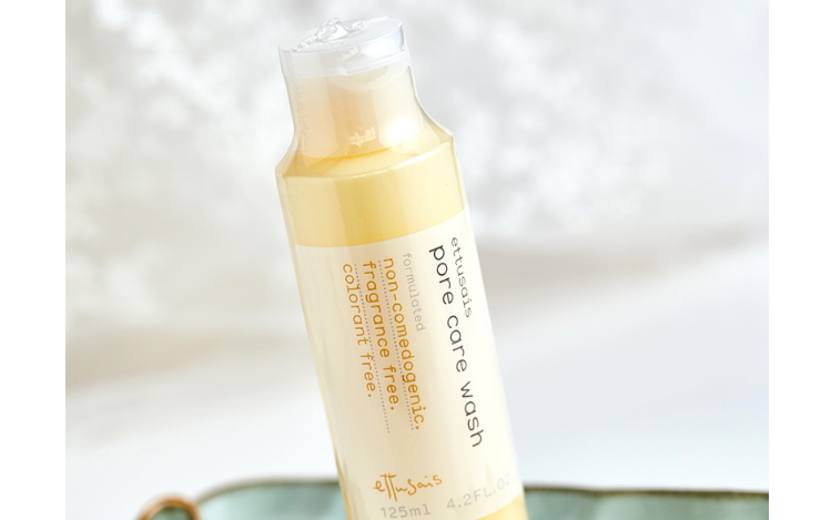 ettusais艾杜纱洗面乳好不好?艾杜纱洗面乳含色素吗? ettusais艾杜纱洗面乳好不好?艾杜纱洗面乳含色素吗?