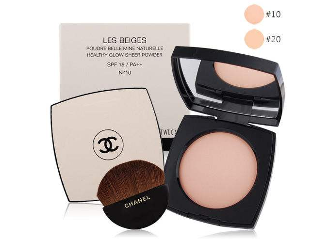 香奈儿粉饼保湿吗？定妆效果好不好？