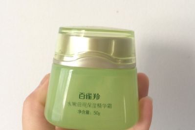 百雀羚湿精华霜适合油皮吗？可以改善闭口吗？-1