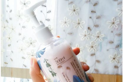 百雀羚身体乳滋润吗？香味持久吗？-1