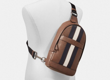 蔻驰男士斜挎包哪款好?蔻驰男士斜挎包款式推荐? 蔻驰男士斜挎包哪款好?蔻驰男士斜挎包款式推荐?