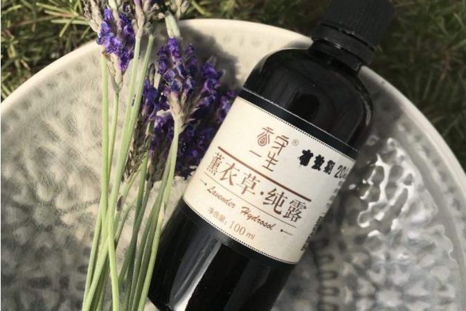 恩希雅护肤好用吗？恩希雅薰衣草纯露油皮可以用吗？-1