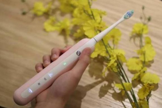 usmile牙刷炒出来的么？usmile电动牙刷好用吗？-1