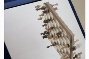 Umbra不倒翁国际象棋的棋盘是水波纹吗？价格多少？-1