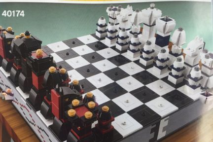 乐高的40174国际象棋是什么样的？谁能介绍一下？-1