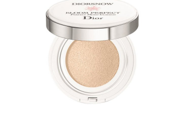 迪奥气垫哪款好用?迪奥气垫哪款遮瑕效果好? 迪奥气垫哪款好用?迪奥气垫哪款遮瑕效果好?