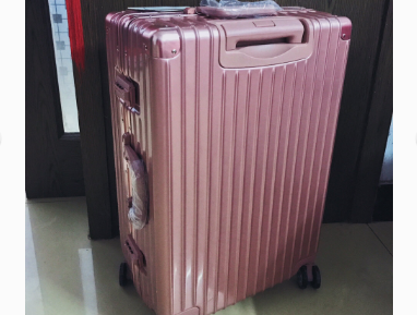 淘宝心选行李箱带海关锁？材质好吗？