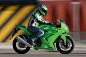 川崎ninja250测评？谁能介绍一下？-1