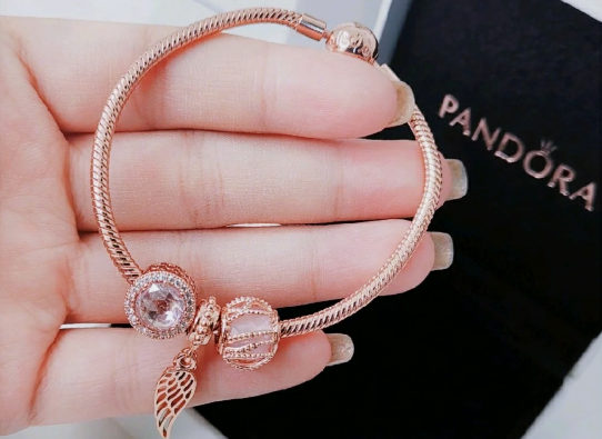 性价比高的情人节礼物清单女生篇 男生们赶紧收藏 性价比高的情人节礼物清单女生篇 男生们赶紧收藏