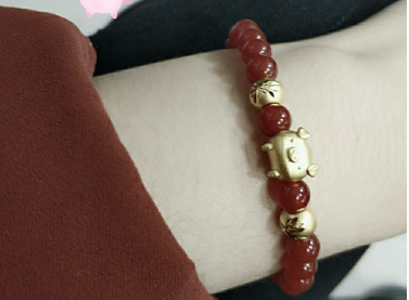 本命猪年,怎么挑选礼物? 本命猪年,怎么挑选礼物?