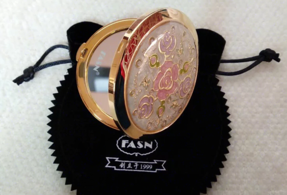 男同胞抓紧啊 女友情人节礼物准备了吗 男同胞抓紧啊 女友情人节礼物准备了吗