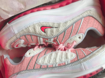 本命猪猪女孩,准备好买什么了吗? 本命猪猪女孩,准备好买什么了吗?