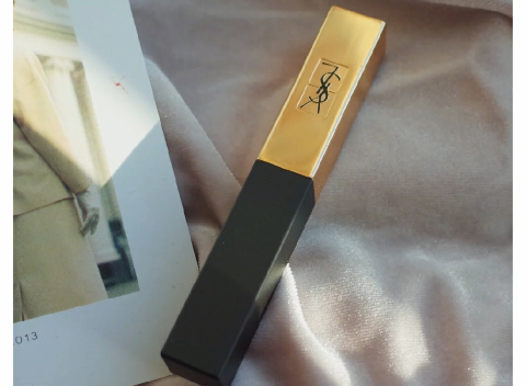 YSL小金条9号价格?颜色显白吗? YSL小金条9号价格?颜色显白吗?