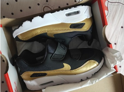 耐克童鞋到手了 分享试穿感受 耐克童鞋到手了 分享试穿感受