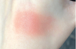 Mac的melba腮红使用分享 凸显少女感 Mac的melba腮红使用分享 凸显少女感